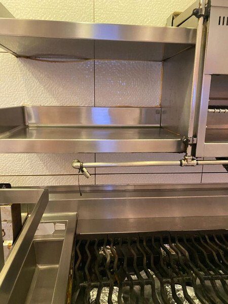 Clean stainless steel shelf and cooking line after cleaning