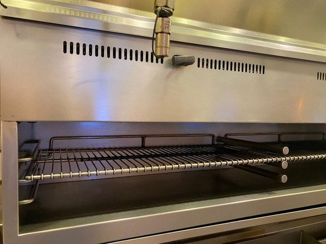 Salamander broiler after cleaning